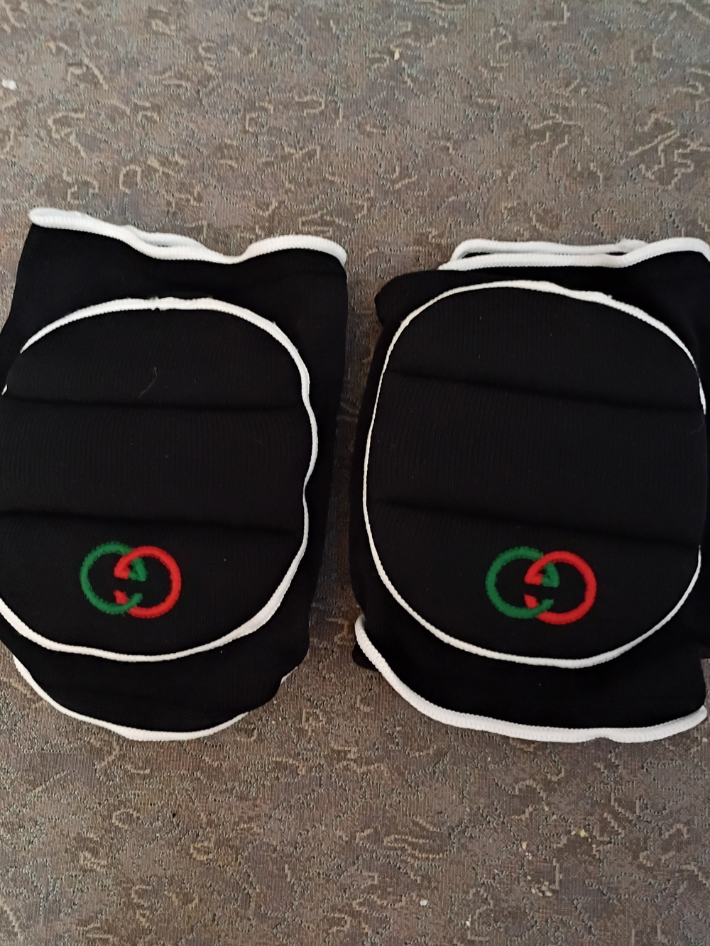 Gucci Black Knee Pads with Green and Red Interlocking G Logo